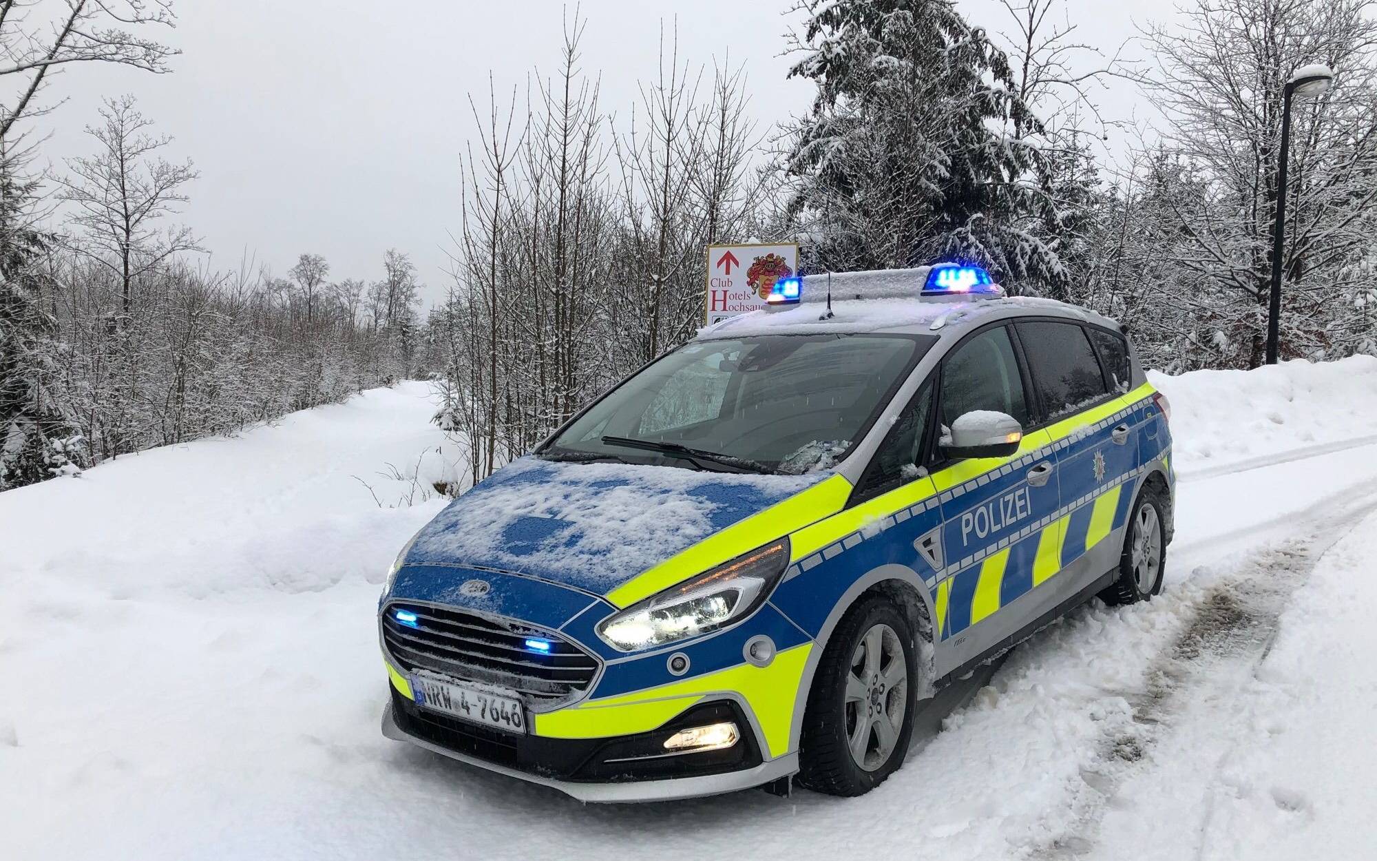 BMW mit außergewöhnlichen Kennzeichen in Neunkirchen