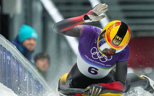 "Jacka" Pfeifer holt Bronze im Eiskanal von Cortina