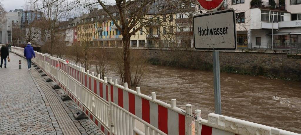 Zugang zum Siegufer in der Innenstadt abgesperrt