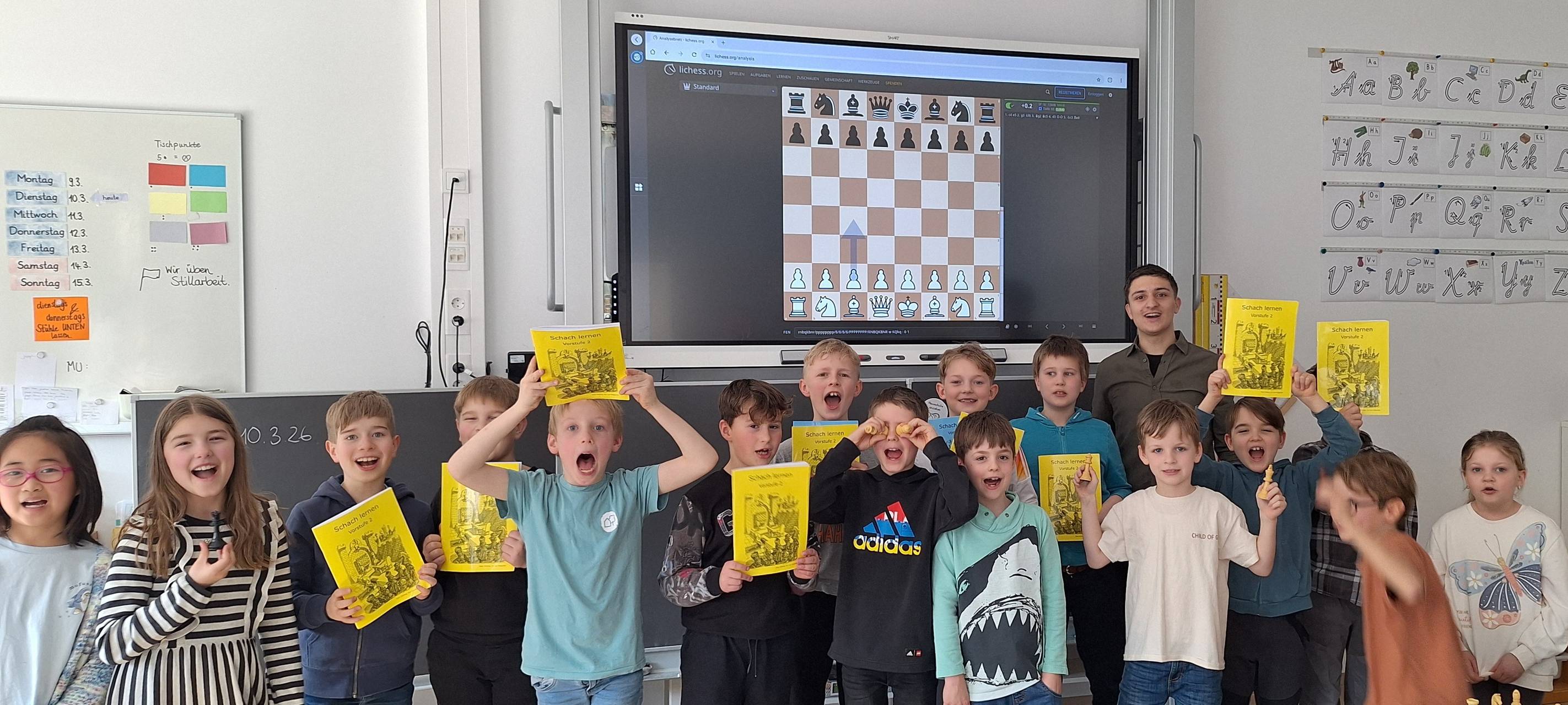 Bild der Schach AG der Freien Christlichen Grundschule Siegen
