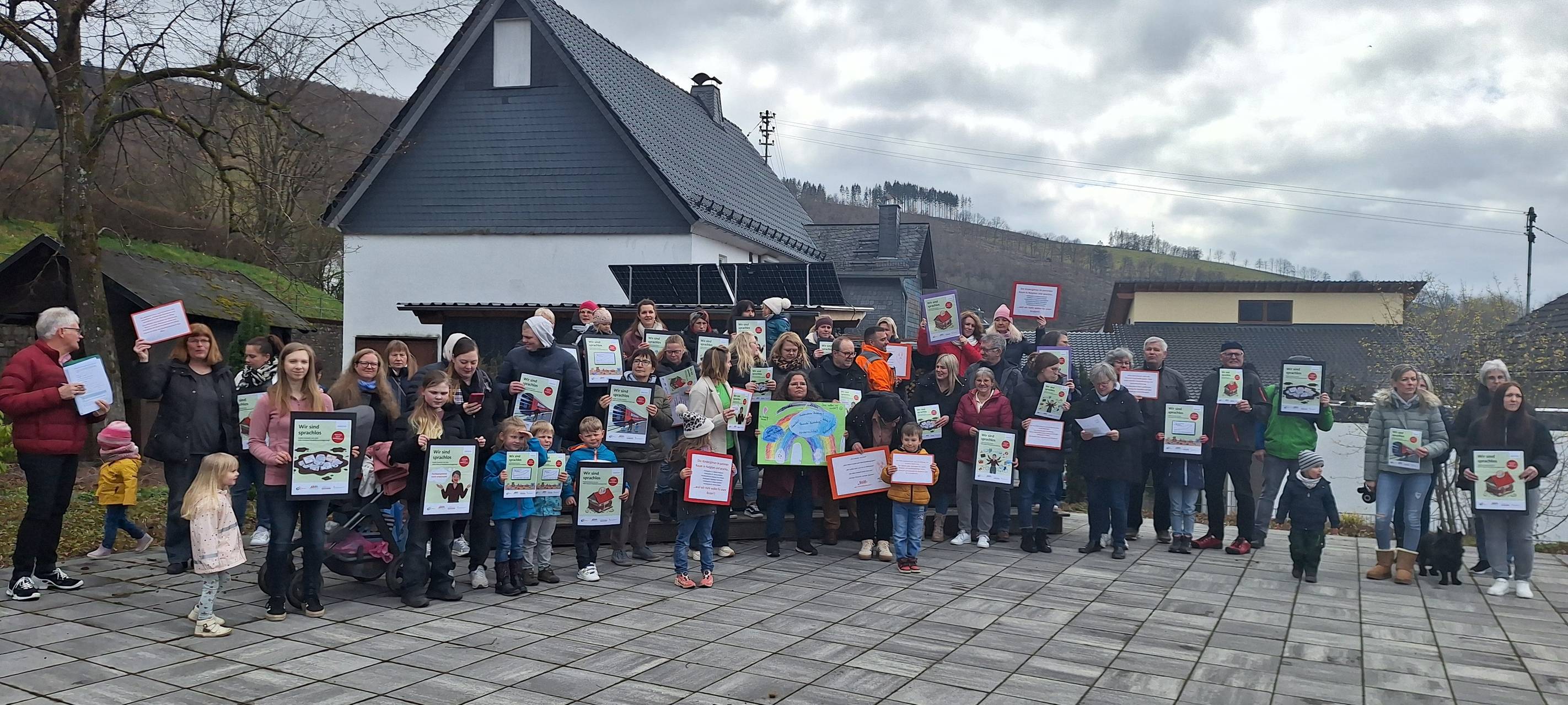 Kitas demonstrieren gegen Kibiz-Reform