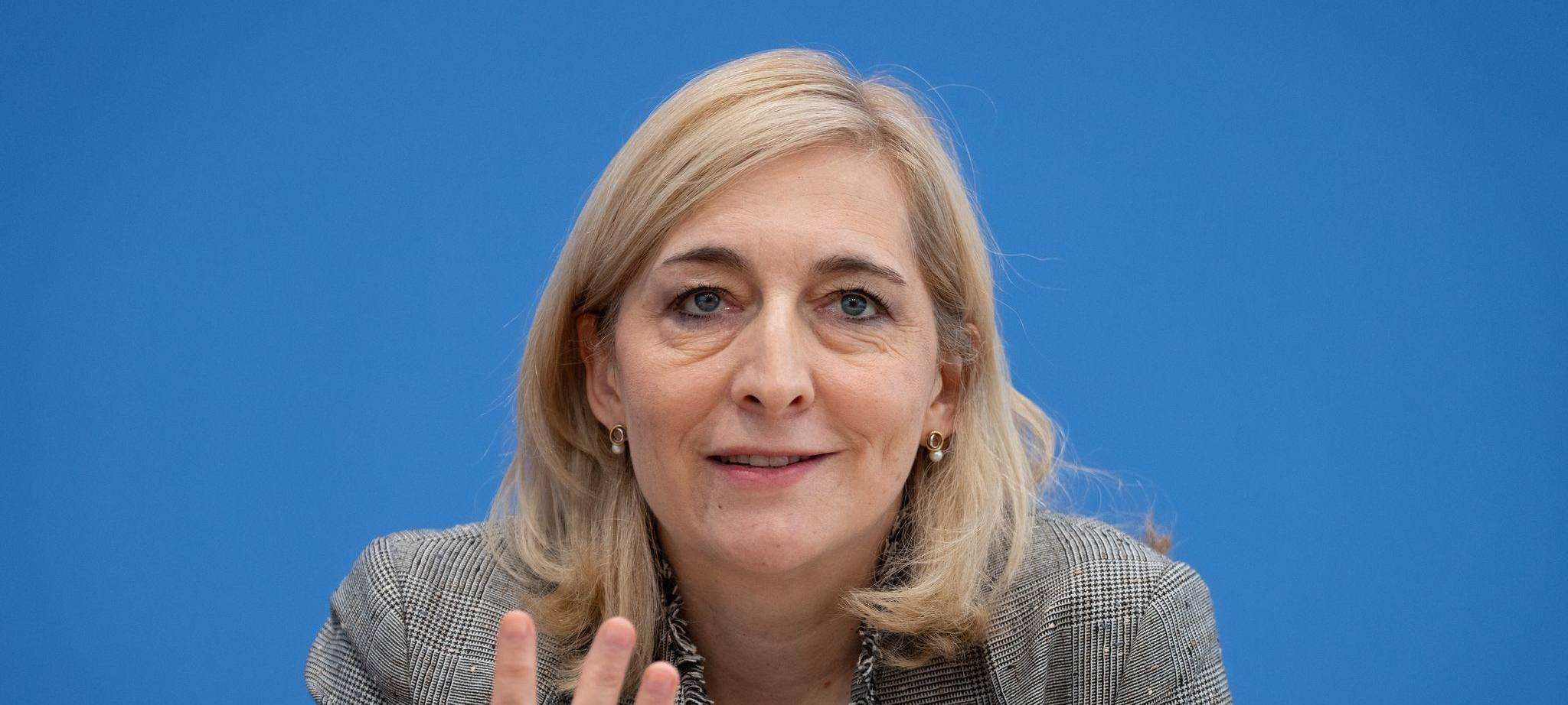 Gesundheitsministerin Warken