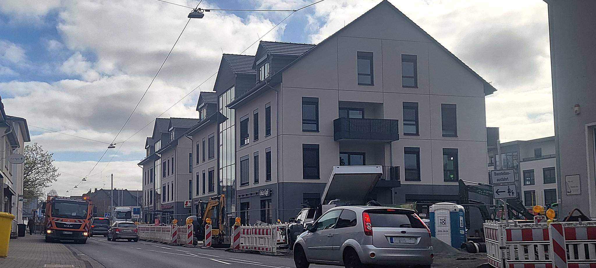 Einbahnstraße in der Ortsmitte von Neunkirchen