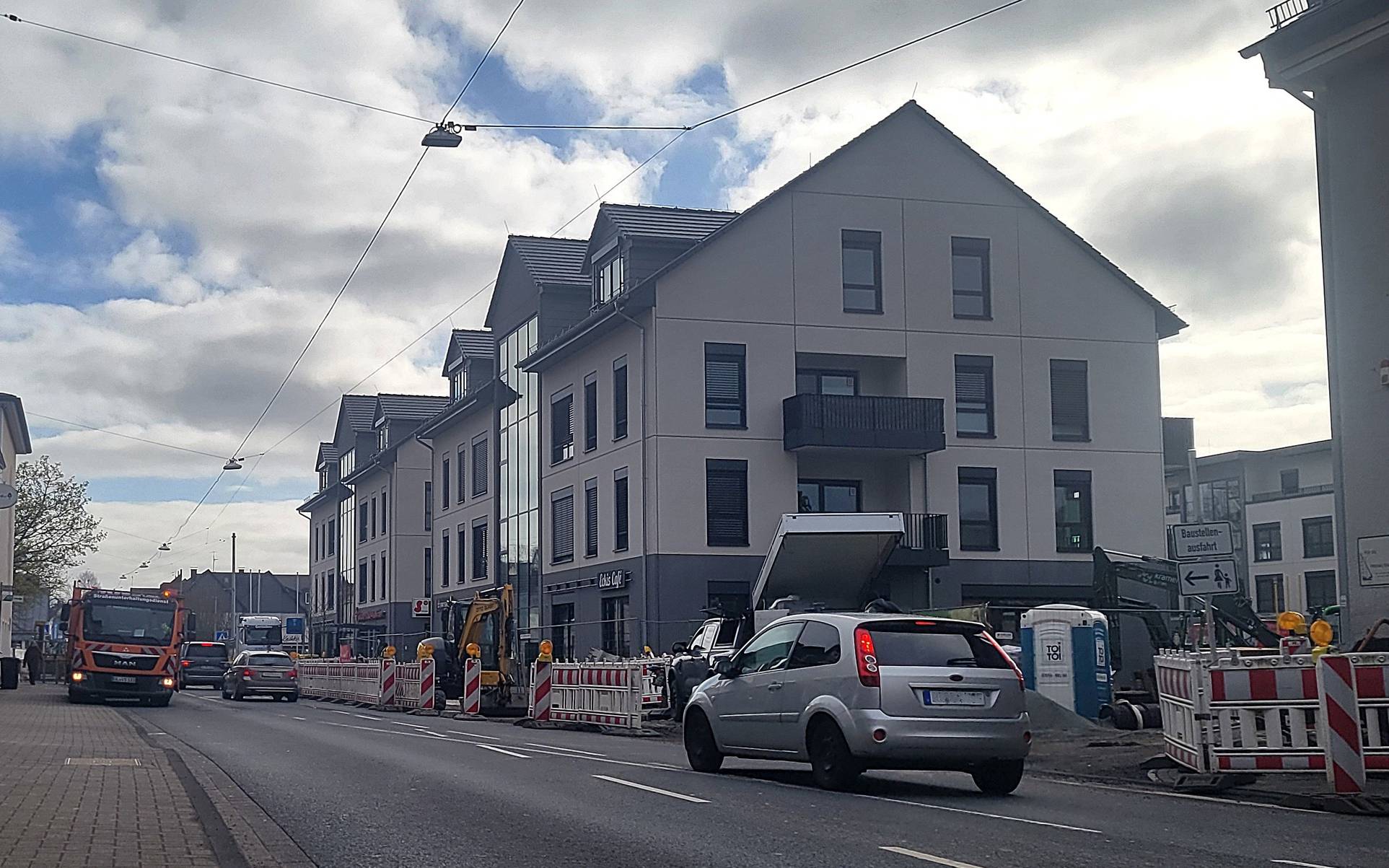 Einbahnstraße in der Ortsmitte von Neunkirchen